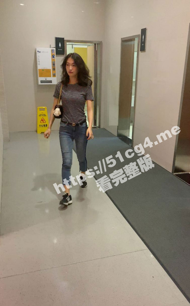 经常健身锻炼的逼 那真是Q弹无比 大神厕所偷拍初心健身工作室的妹子们的和私人女教练如厕瞬间