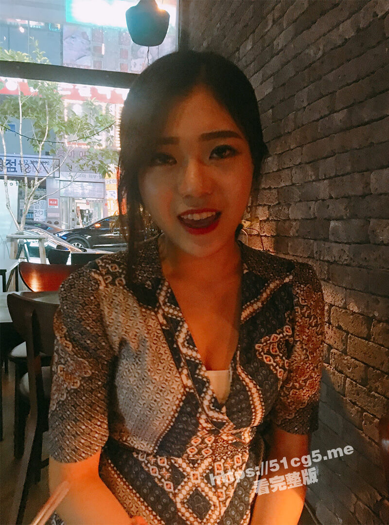 文静气质范的漂亮美女和男友激情啪啪大尺度自拍外泄 饱满粉嫩的美穴 没插几下就直冒白浆
