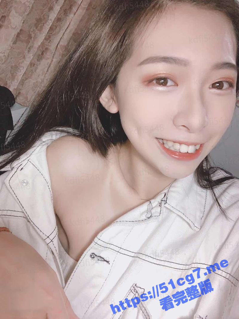 极品反差美女被曝光 普通人眼中的女神却是有钱大佬的玩物 金主定制视频流出！
