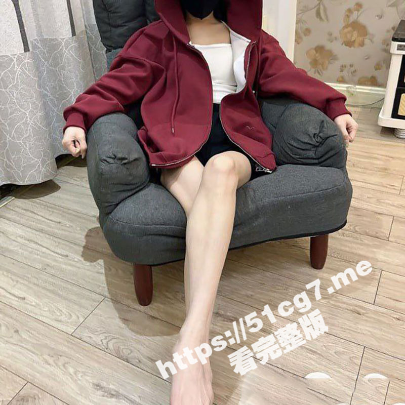 我的侄女叫小夕 禽兽叔叔与长腿性感侄女的同居生活 多体位狠狠爆操小侄女