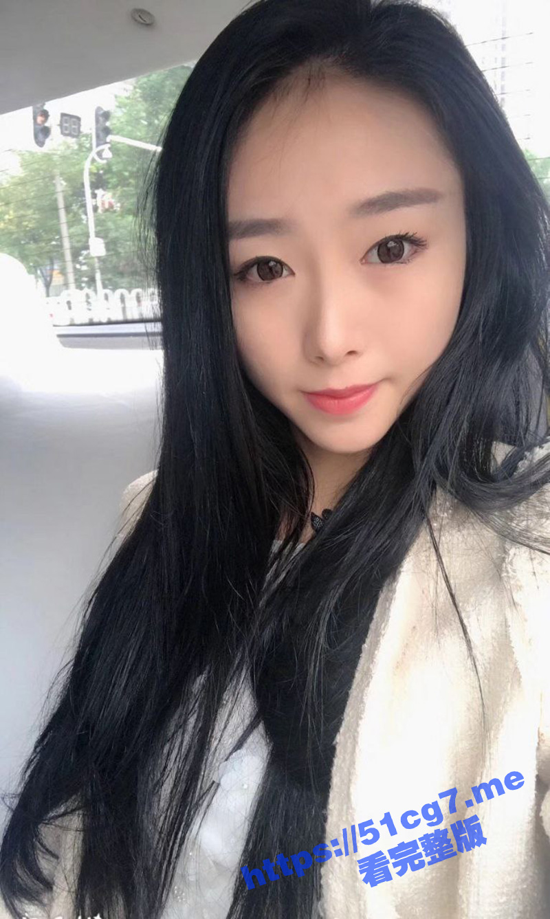 老婆的伴娘 蒂蒂 被结婚时的摄影师PUA上了 立志做最出色的女模！谁知拍摄的都是色情影片惨遭摄影师售卖
