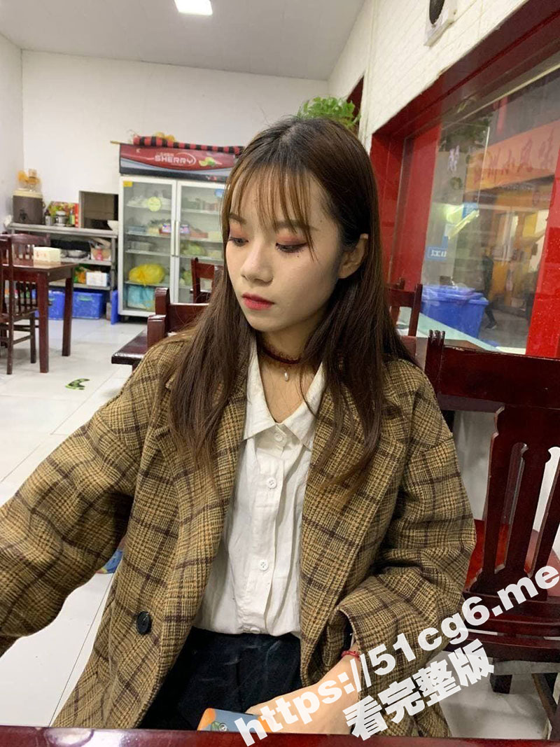 小红书书上搭讪的大学妹子 周竹 平时说话温温柔柔的 开房后感觉是要把我生吞了一样 有男友都喂不饱 还要出来偷吃