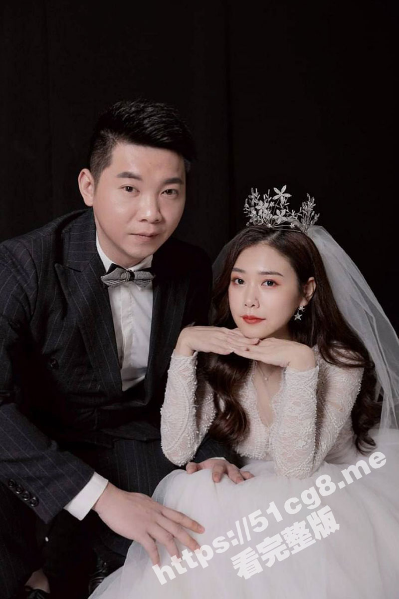 西安骚母狗 曾文静 多年KTV坐台小姐 背着未婚男友各种多人无套乱交开淫趴 最后竟然还能找个奔驰车主来接盘！