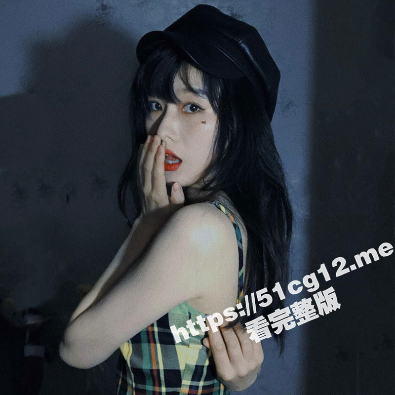 安徽医学科大学校妓 马鞍山公交车 裴丽 人前女神 人后骚母狗 想要吃鸡巴主动求曝光 安医大的瓜友加油！