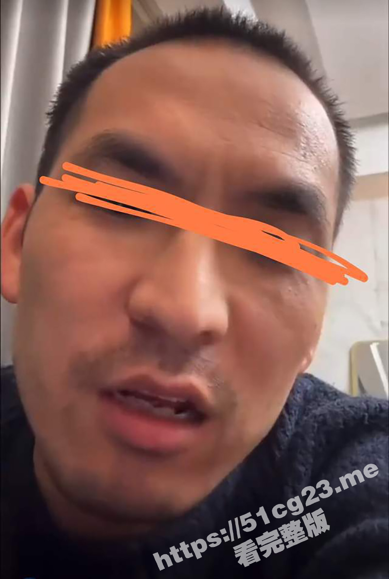 网红圈大瓜！百万粉丝的大网红 铁头 直播自曝四川嫖娼 花1800叫两妹子半小时没起飞 网友录屏后举报！
