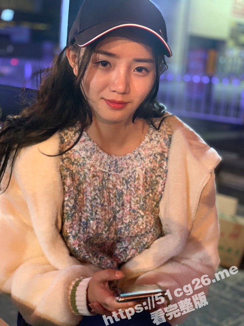 又是羡慕富哥的一天！深圳大佬征战多位各行业顶级美女 高富帅太性福了！