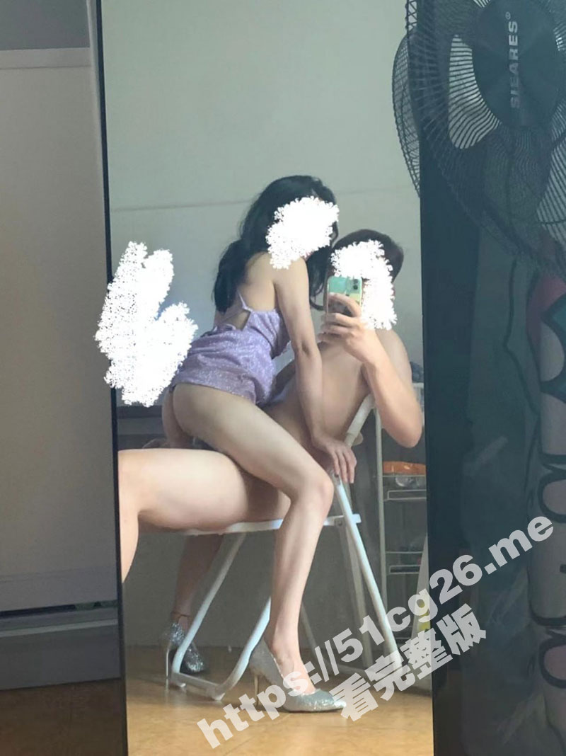 和前女友姐姐的乱伦日记 姐姐说想让路人都看到我们做爱 在酒店窗边无套后入姐姐 姐姐真是个小骚货