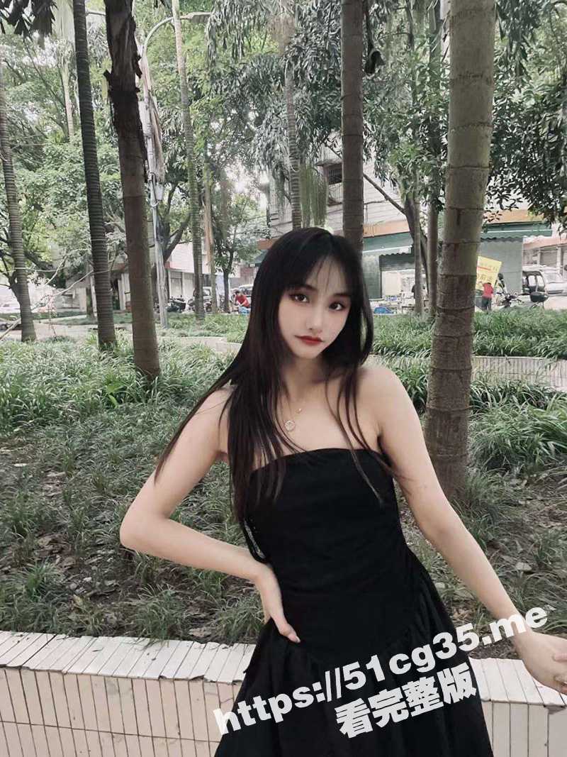青海师范大学 眼镜反差婊学生妹 高茜茜 自拍视频流出 女上位摇的真有劲！