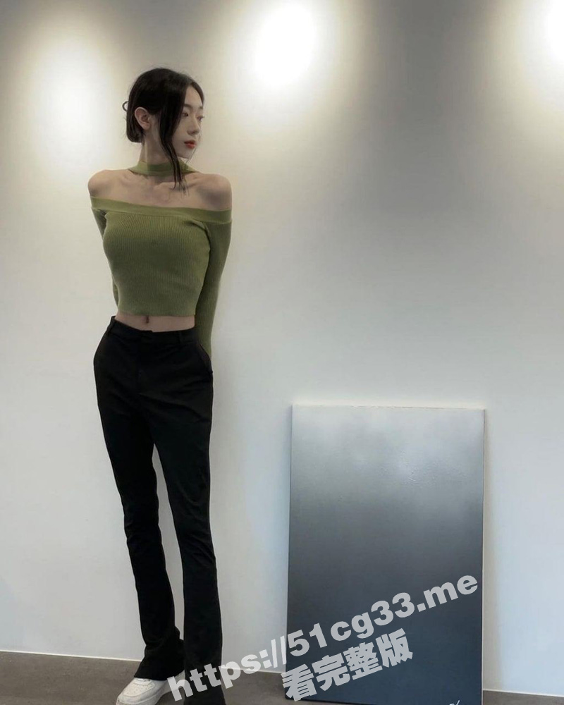 这才是真正的反差女神！湖南财政经济学院 清纯校花 夏思颖 私密影片被前男友外流 颜值身材无敌！