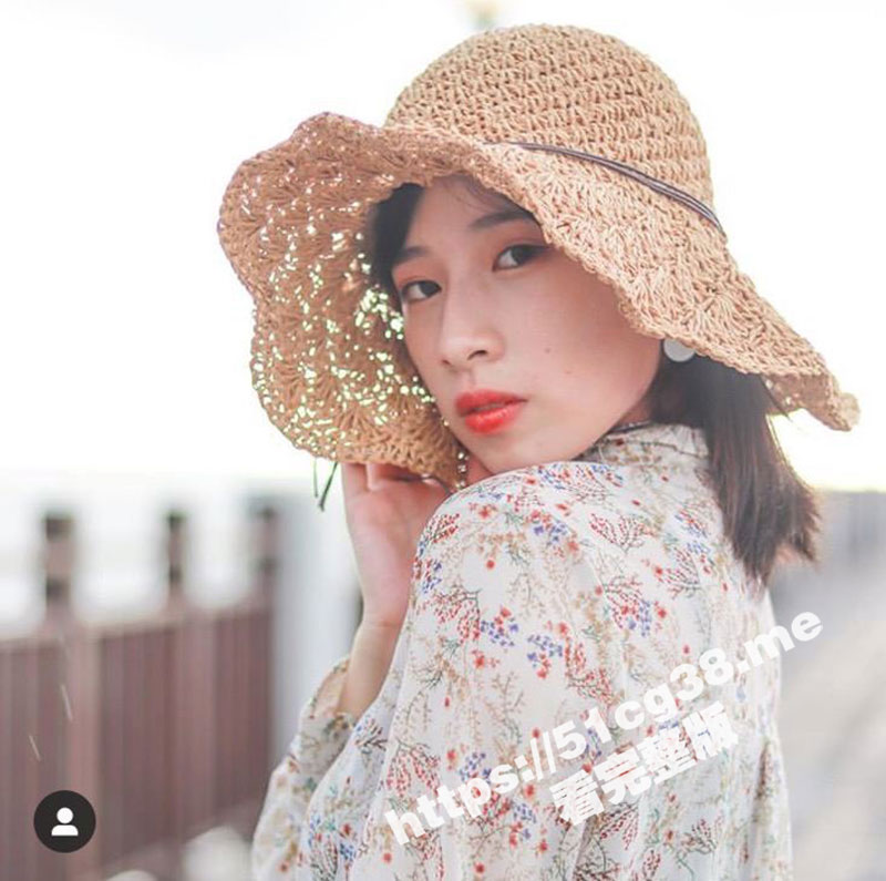渣男玩得花 享受女友和闺蜜齐人之福 还PUA 自己女友约单男 玩多人运动游戏 场面太淫乱！
