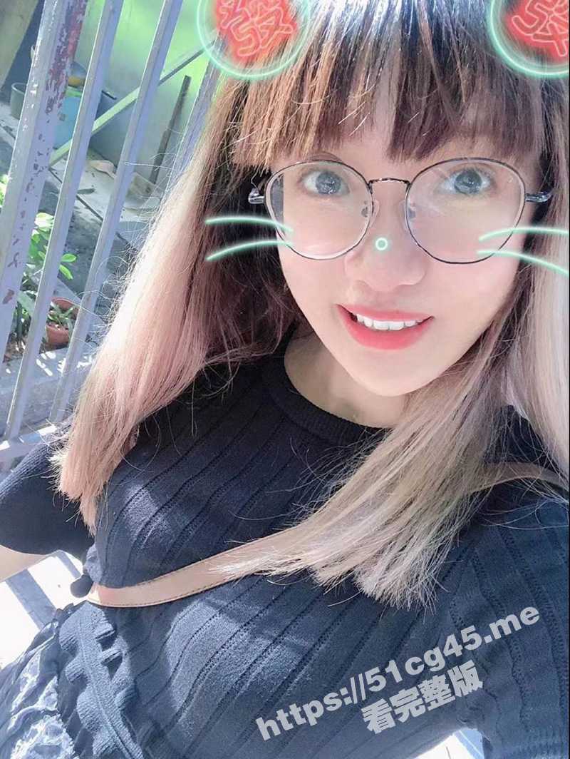 广州反差婊骚妈 符雪彤 为了一顿外卖就可以出卖自己的身体 抠逼自慰视频被投稿曝光！