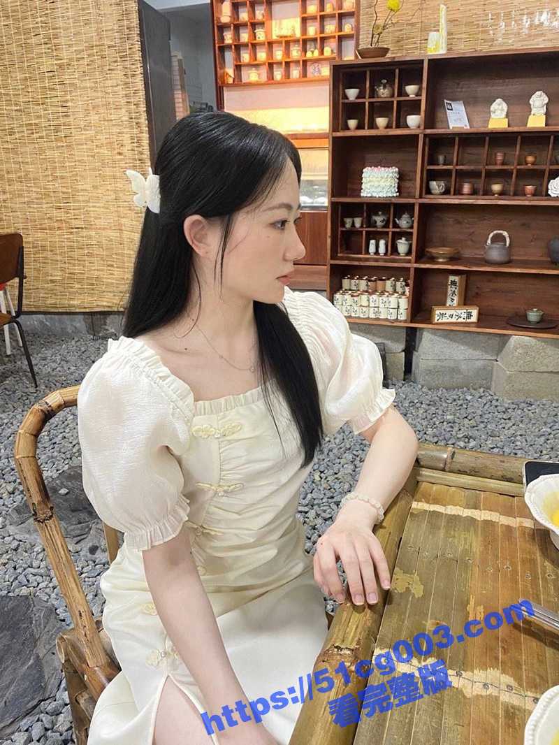 反差母狗 徐晓玲 被男友曝光！在外面是气质小姐姐 在床上是哥哥的小母狗