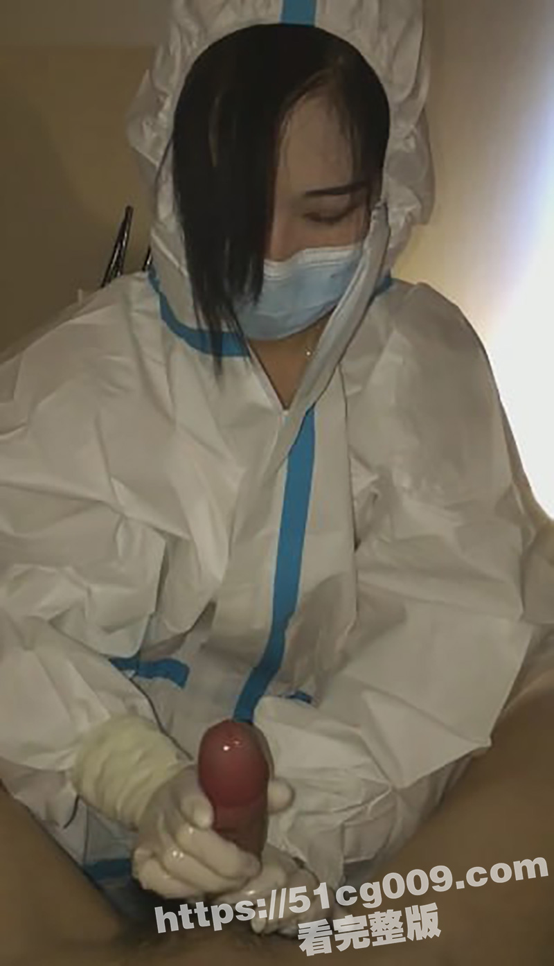 风骚女护士 为了病人身心健康 亲自上门 给病人提供榨精服务 手法非常专业