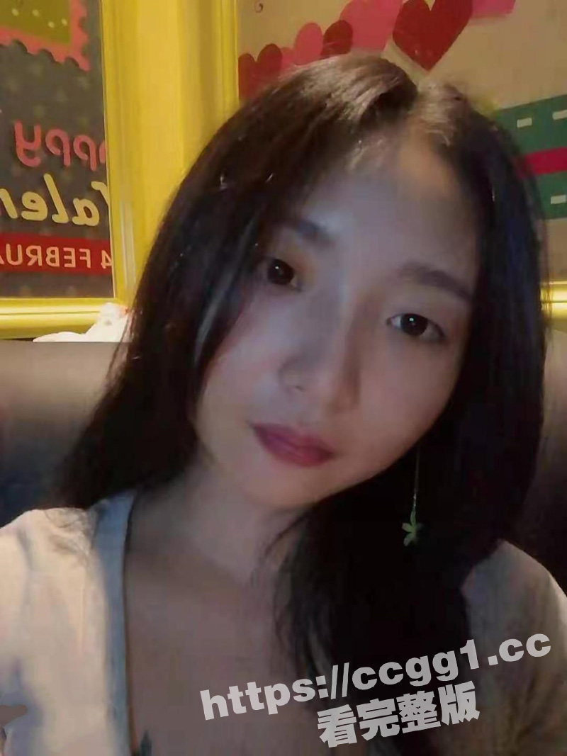 洛阳师范大学 李丽娟 外表清纯的巨乳妹子 情侣自拍视频毕业分手后 遭渣男曝光