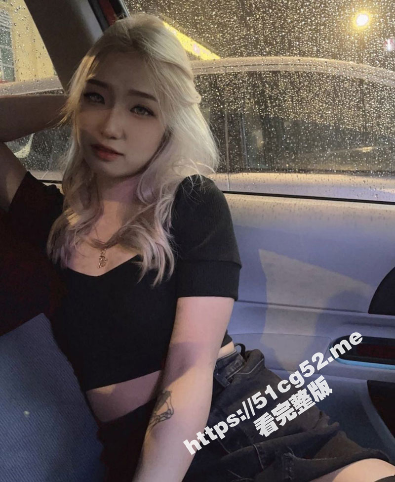 东莞职业技术学院 极品反差小母狗学生妹 杨昕蕾 爱吃男友的鸡吧 专业应该是做鸡 特长是吹箫
