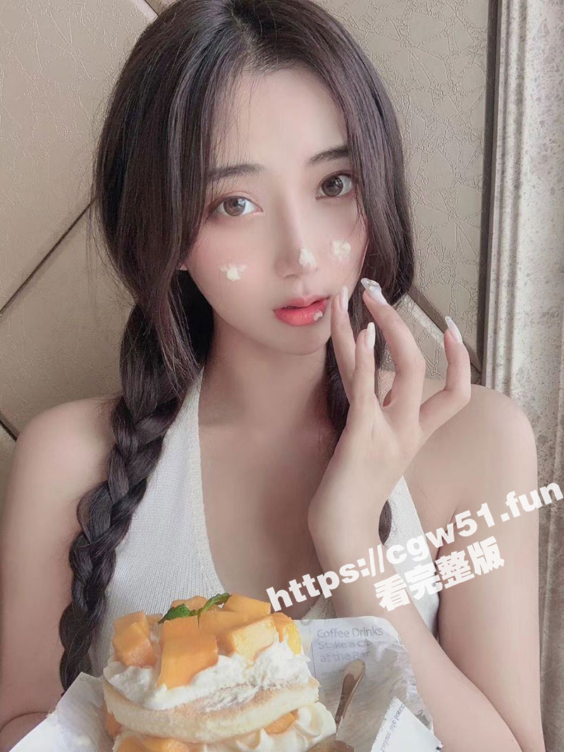 约炮99年舞蹈生 白白嫩嫩的小母狗身材一级棒 还是白虎馒头逼 无套爆操太顶了