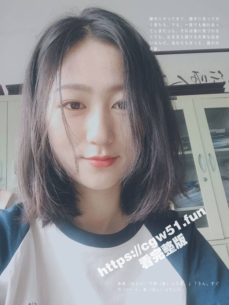 成都某小学极品反差教师 何雯锦 人妻背着老公偷情成瘾 穿着情趣制服让情人在家中狠狠内射