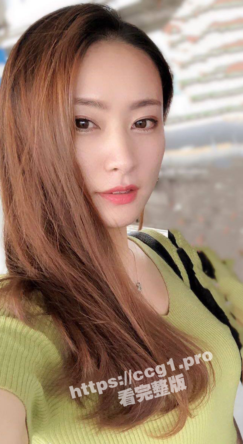 极品淫妻流出 深圳福田反差婊 李心玥 高颜值气质人妻 蜂腰蜜桃臀人见人骑的母狗 淫荡至极