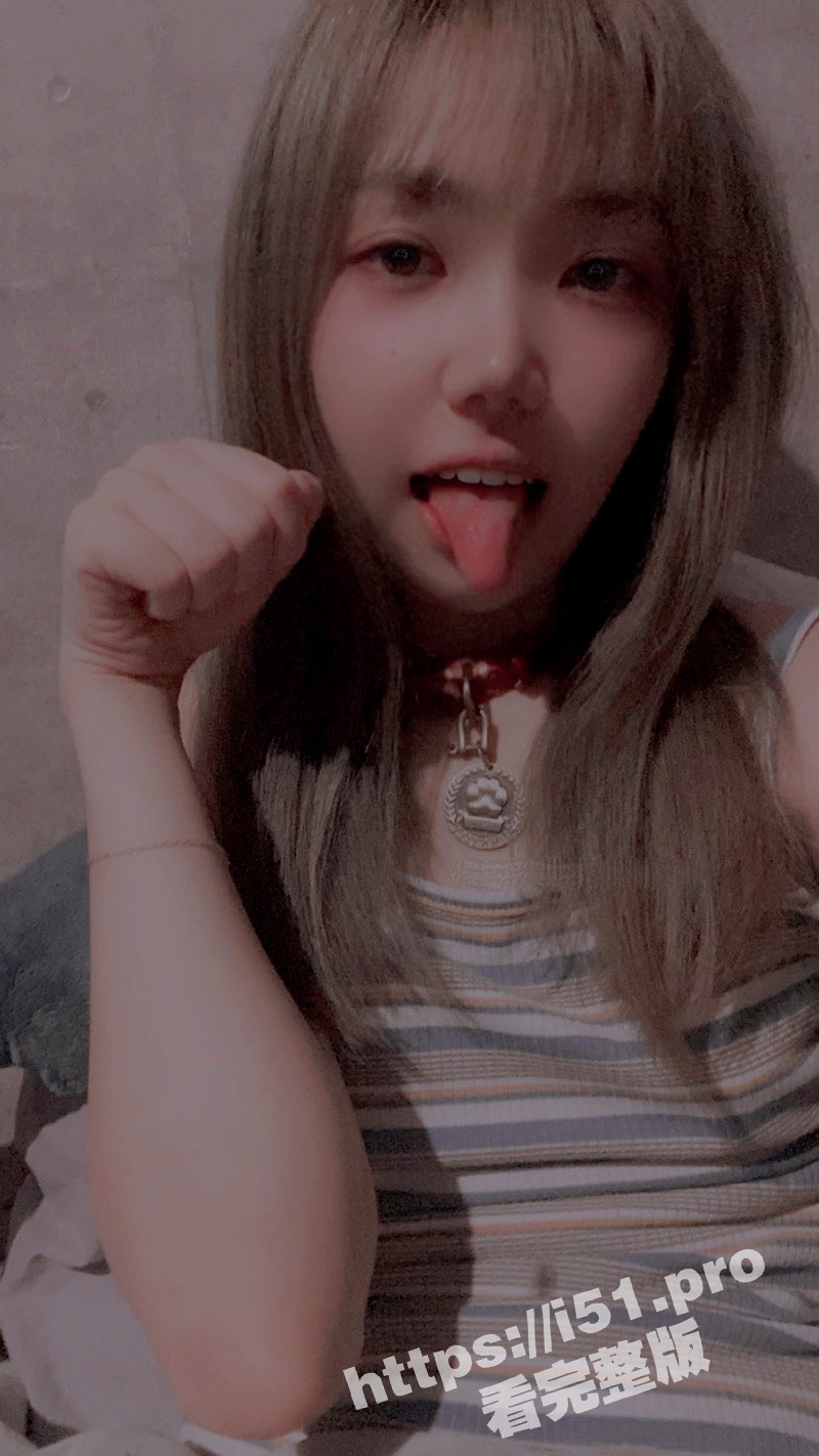 分享一个高颜值母狗！推特露出系反差母狗 ron_slave 大尺度私拍视图合集 露出捆绑玩法多样！