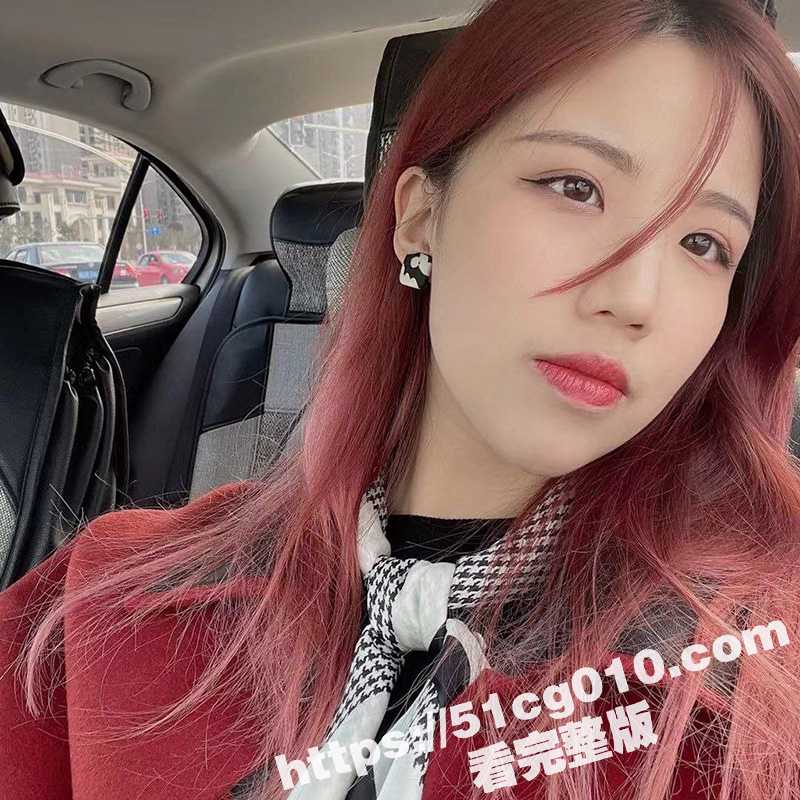 反差母狗 宋羽媞 身着情趣内衣与男友玩强奸爆操 楼道露出口交太浪！