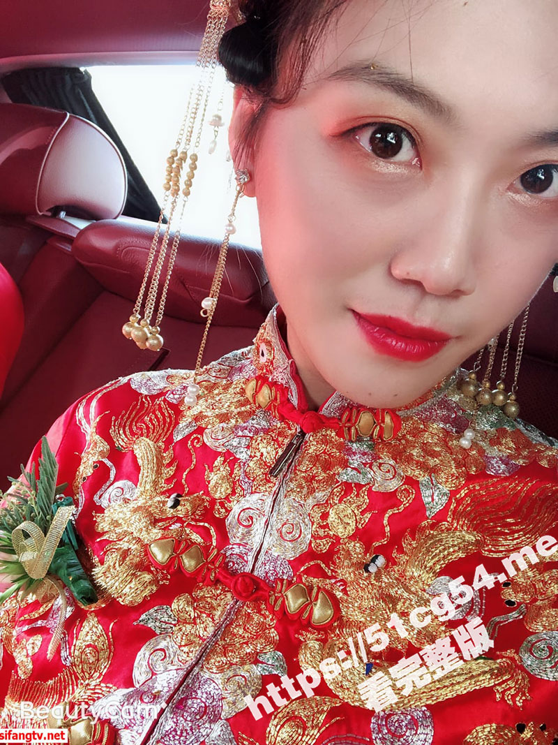 南京省医院 极品新婚人妻护士 吴媛媛 老公拼命赚钱养家 小骚货经常主动送上门求操 婚后一周就出轨炮友求调教