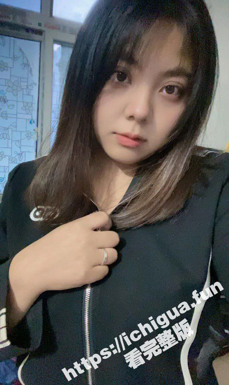 Soul上认识的上海服装店导购 极品巨乳人妻 何晓菲 聊了大半个月才开房拿下 熟女欲姐被操的淫声浪叫高潮不停