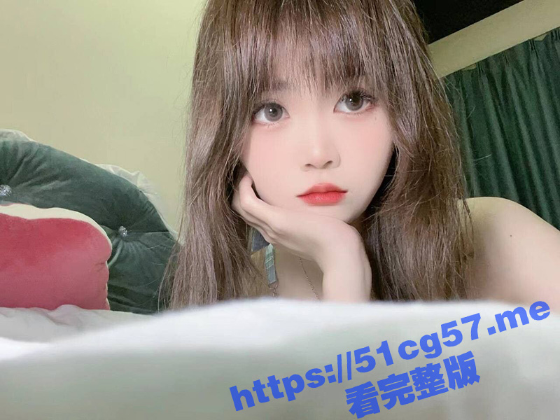 漳州98年小骚逼 廖莞歆 白天卖衣服晚上卖逼 经常在网上发骚照勾引男人 被男友发现后曝光！
