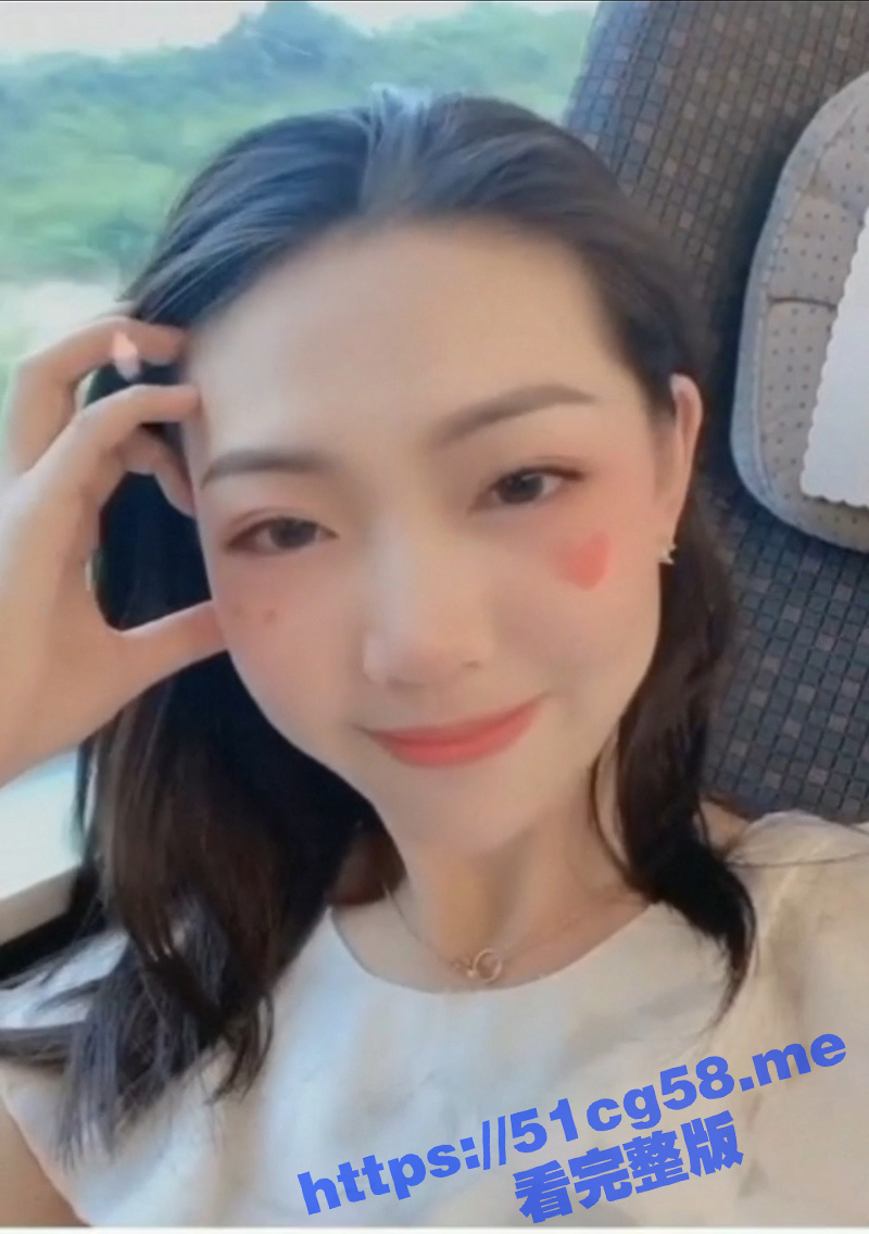 成都反差婊 郭子仪 被炮友发到网上曝光 出差期间认识的一个妹子 很是饥渴 看样子好久没做爱了！