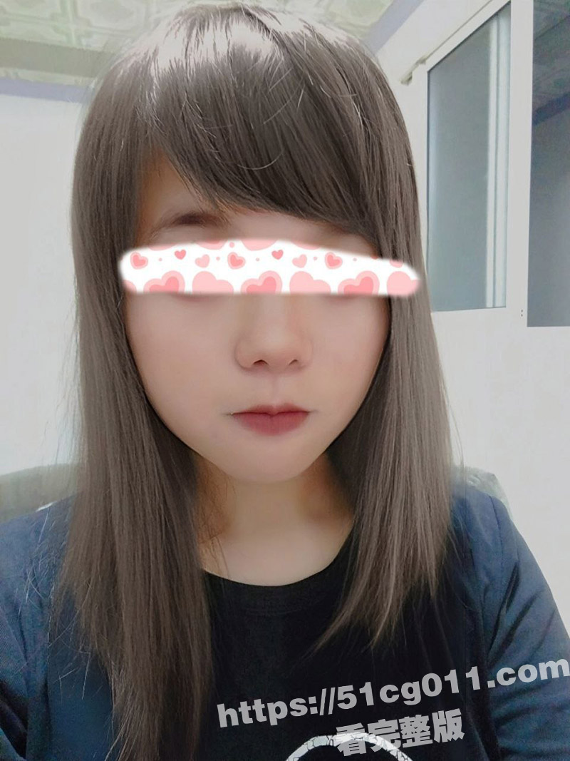 北海教育培训机构老师李薇婷 25岁的微胖小母狗 调教成精厕肉便器 装着肛塞和跳蛋就敢出门 真是骚的可以