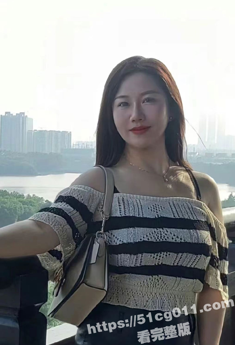 韩国高颜值极品成熟御姐 约炮大屌小奶狗酒店疯狂做爱！被操的淫水横飞 浪叫不止！
