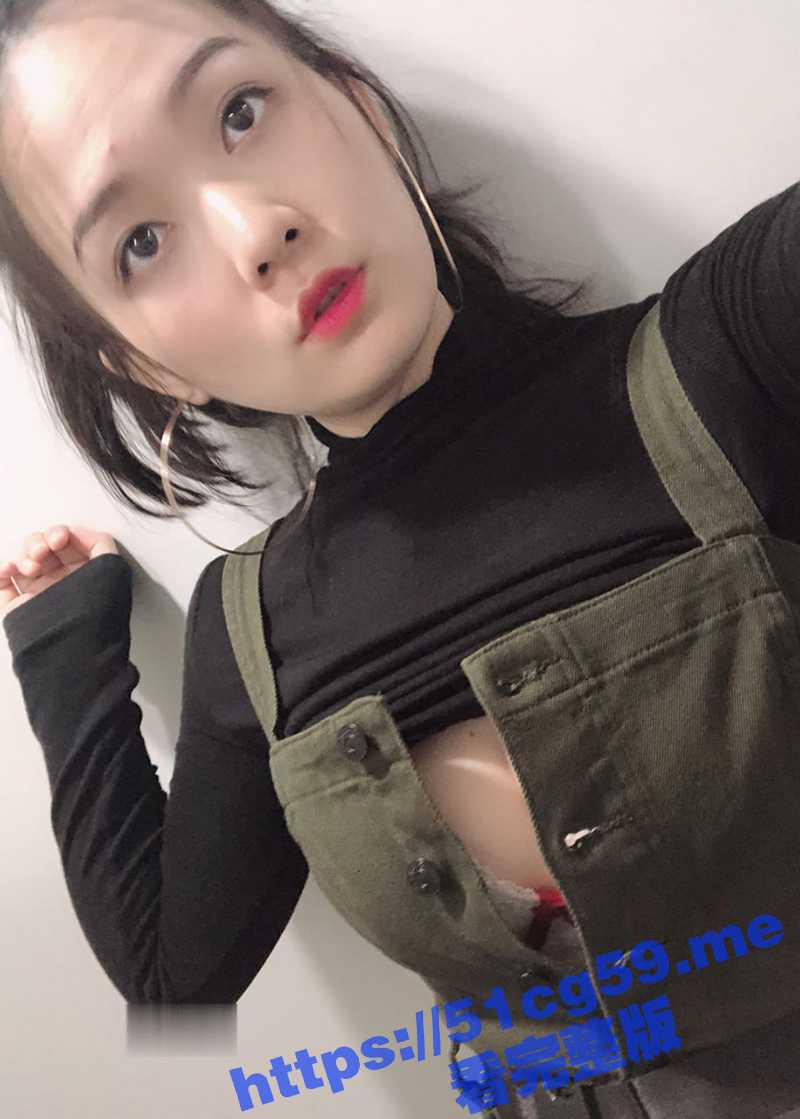 好白菜都让猪拱了！天然极品巨乳嫩妹跟男友做爱视频流出 这男的这么丑都有逼操 凭什么？