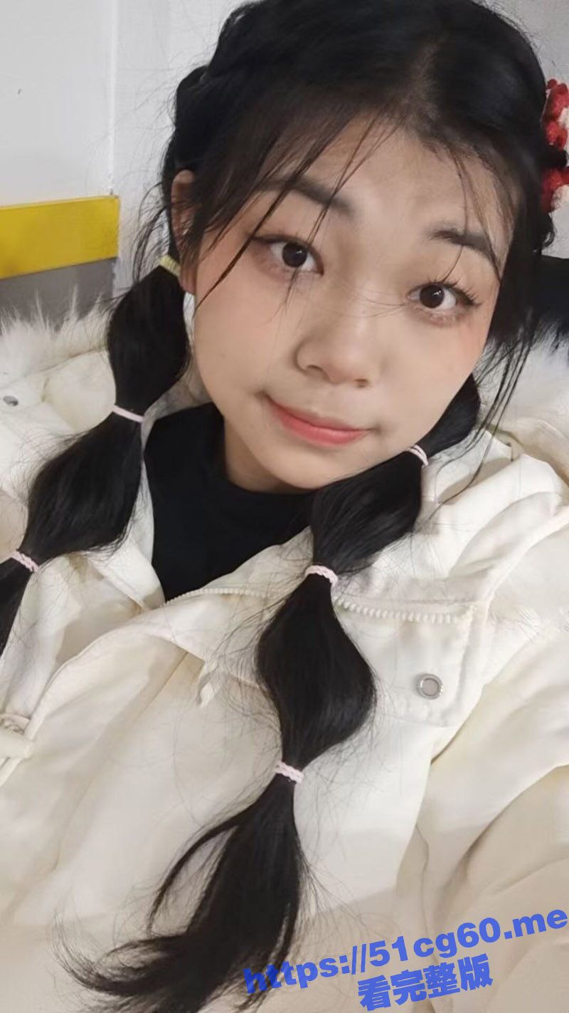 江苏第二师范学院 反差婊骚货母狗万茜 在QQ小程序找人约炮 有记录有真相 00后玩的真花花啊