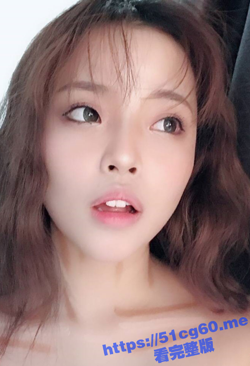 微博百万粉丝网红 小奶包 户外巨乳露出 现场教学丰胸！祈求金主爸爸插入！
