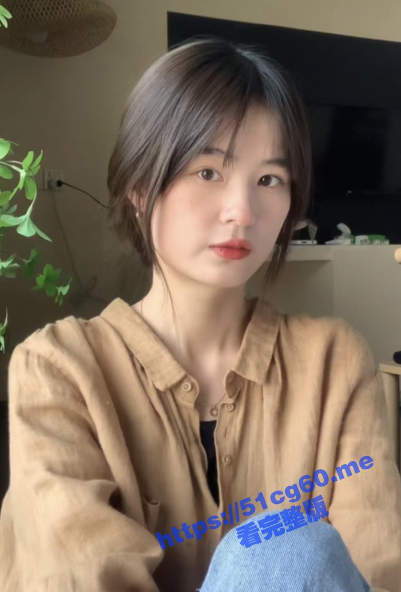 河北沧州师范学院清纯女大学生 苏巧巧 自慰摸逼被前男友曝光 扣弄淫穴紧闭双眼仔细享受！