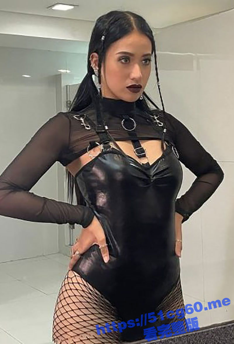 新加坡巨乳舞蹈者 AiraCasim 全裸自慰私密视频泄露 笔挺美乳十分吸睛！