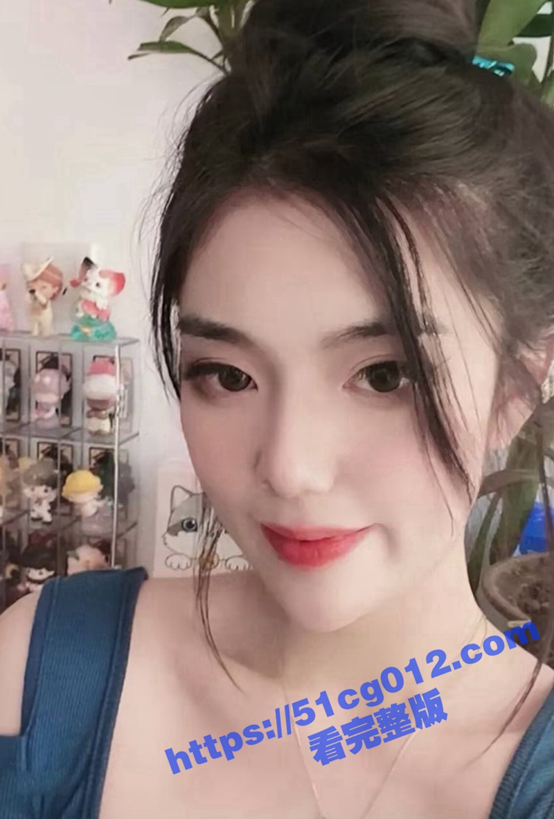 要爸爸操我！高颜值大长腿性瘾御姐 身穿情趣婚纱被金主大力后入 嘴上还咬着自慰棒！