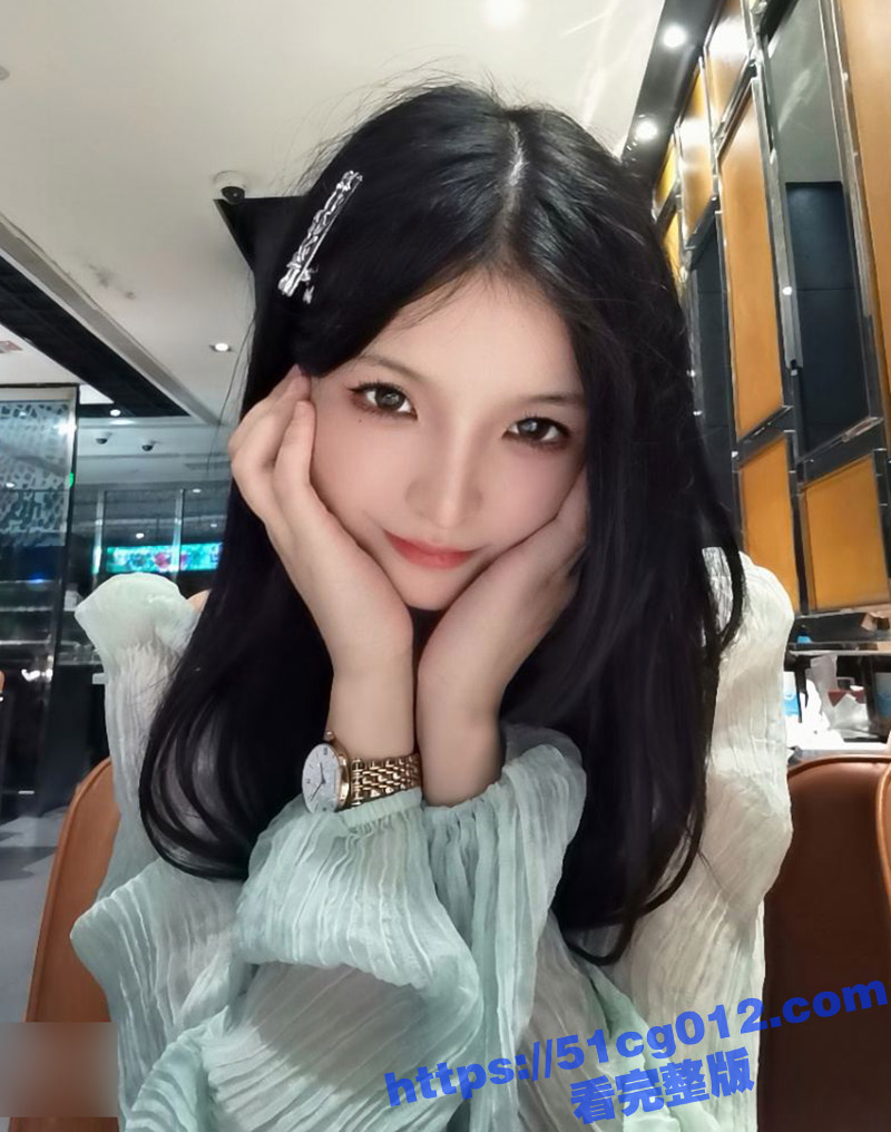 独家曝光 杭州某酒店销售 伍胥清 平时乖乖女 背地却是网络骚鸡 逼毛浓密性欲强 接受大哥的任何调教
