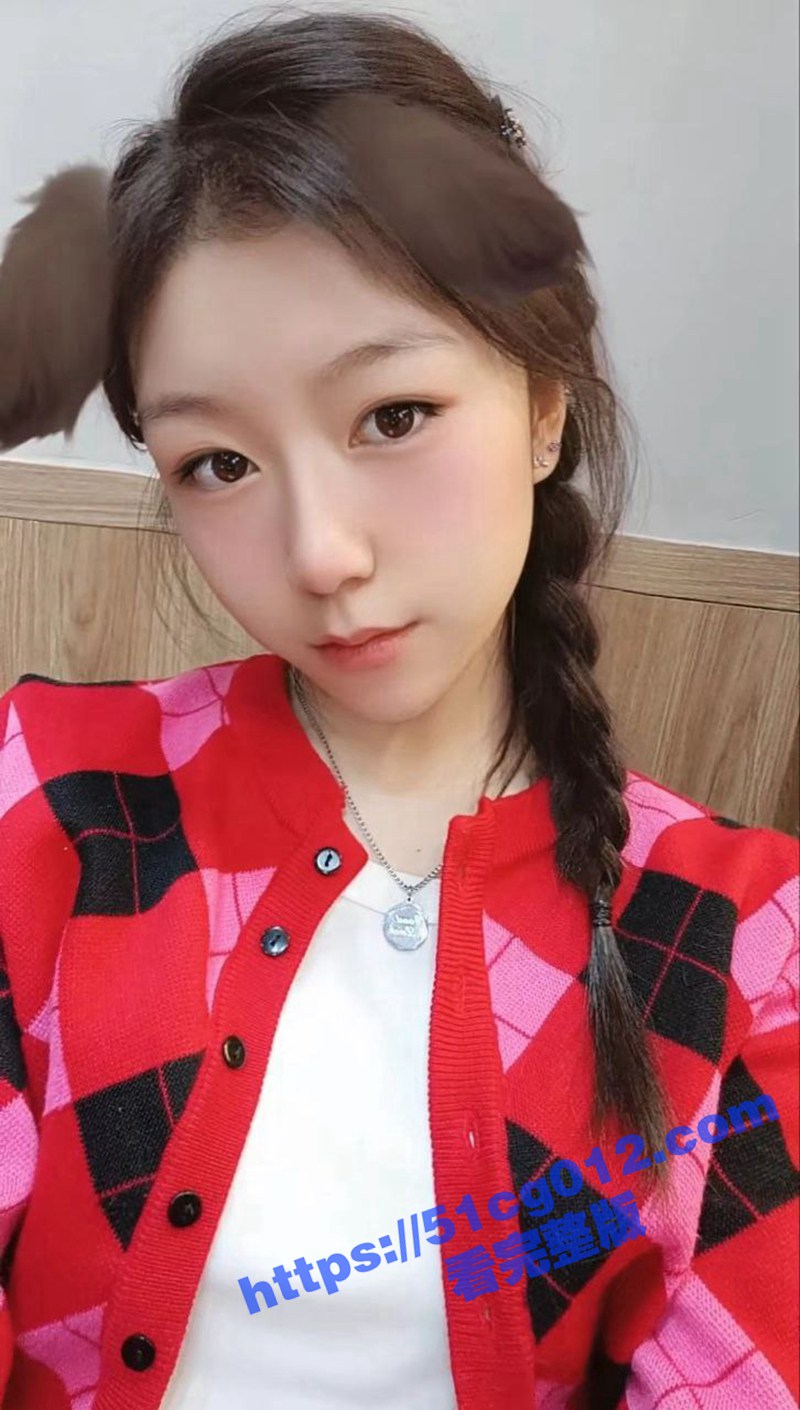 福建美女校花被金主包养 玩腻带到KTV灌醉供朋友取乐 摸奶抠逼随意玩