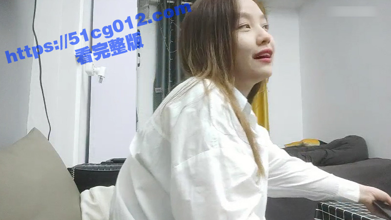 八块腹肌帅哥 麻辣王子 约操丰满的00后嫩妹 鏖战40多分钟把妹妹搞得精疲力尽 操到妹妹小穴受不了