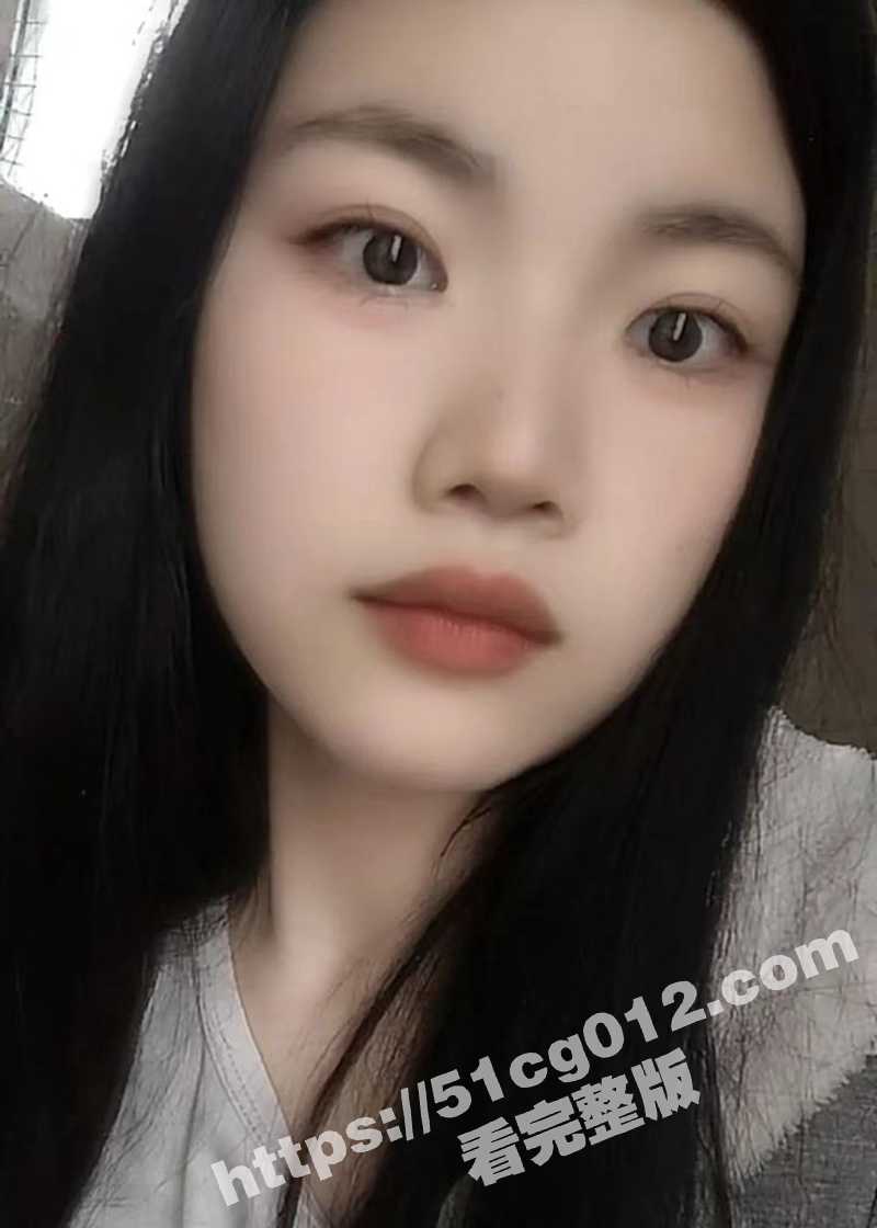 瓜友投稿网调贵州遵义巨乳反差妹子 一上来就要看大鸡吧 聊天记录不堪入目 各种揉奶抠穴视频曝光！