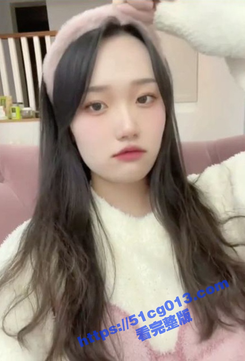 湖北工业大学艺术设计学院 王燕秋 找金主包养！被绿帽癖男友发现要求加入玩3P！