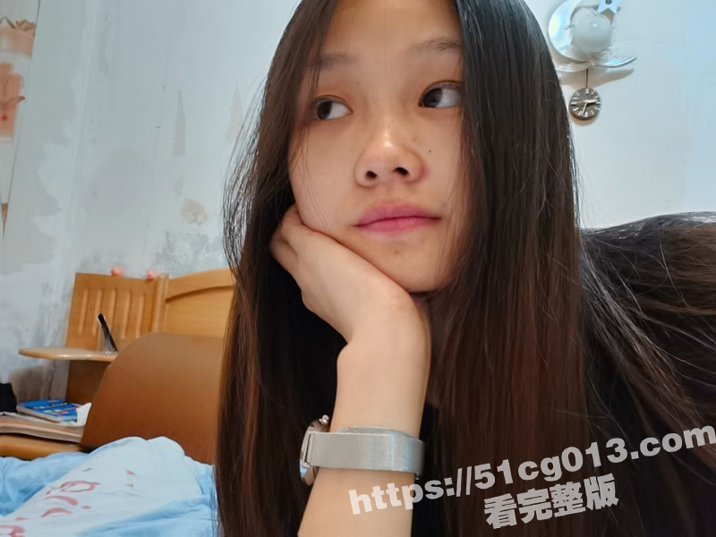 四川美腿幼师 张红 长腿白嫩纤细的眼镜妹 被男友蹂躏极致白虎嫩穴 分手后不雅视频遭前男友曝光
