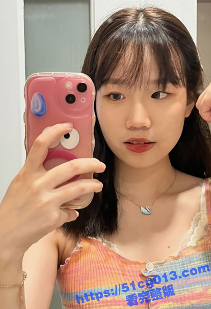00后童颜巨乳白虎高中生 微博昵称姬野真昼 极品嫩穴非常紧且水巨多！被操到小穴不停收缩！
