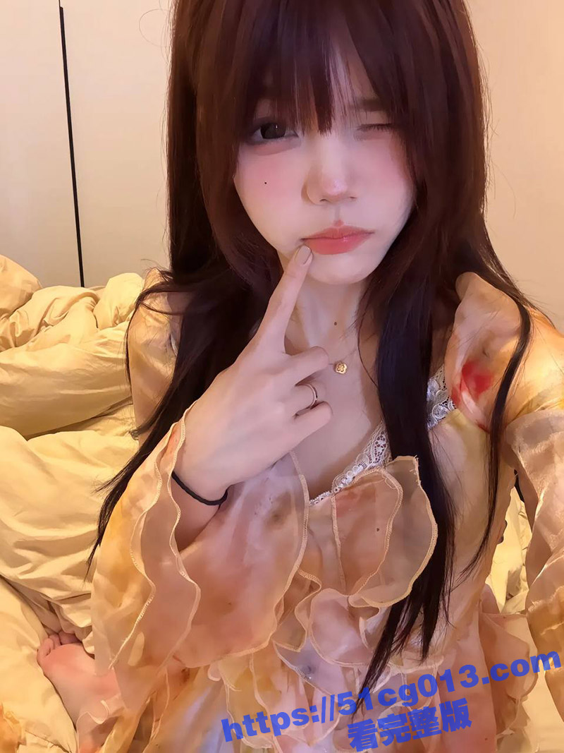 曝光上海极品颜值幼师林雨潇 上学期间就兼职卖逼 出了名的校园公交车 有男友还在到处约炮兼职卖淫