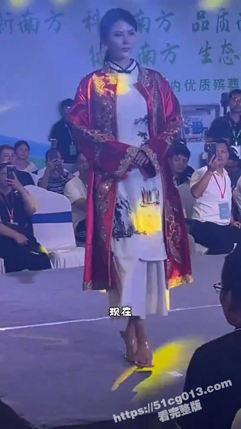 活久见系列！寿衣现在也开始办时装秀了 2024天津殡葬文化节 寿衣走秀现场
