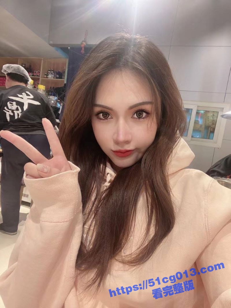 上海交通大学校花 李玉婷 极品学生妹露脸视频流出 第二弹！先跳骚舞裸舞勾引主人 再用口腔清洁大屌