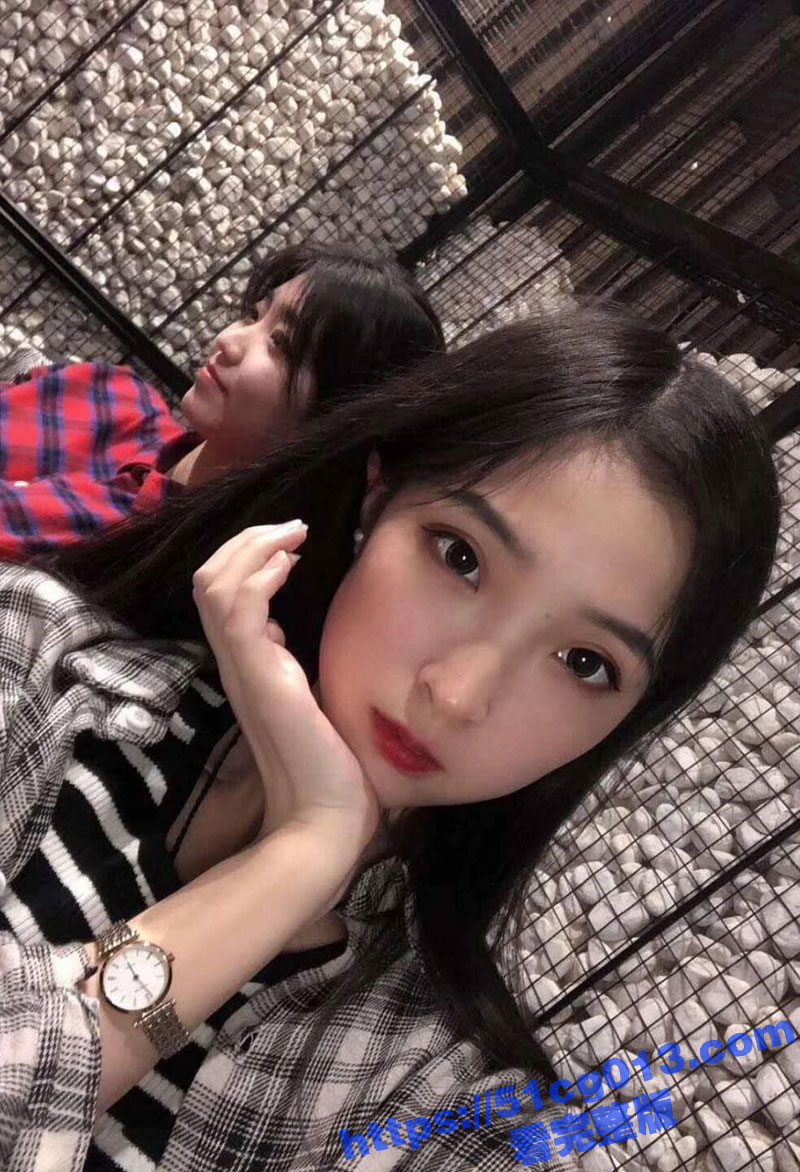 高考结束 这些表面清清纯纯的高中生们都开始放飞自我了！被大神彻底调教成为一只跪在地上的母狗！