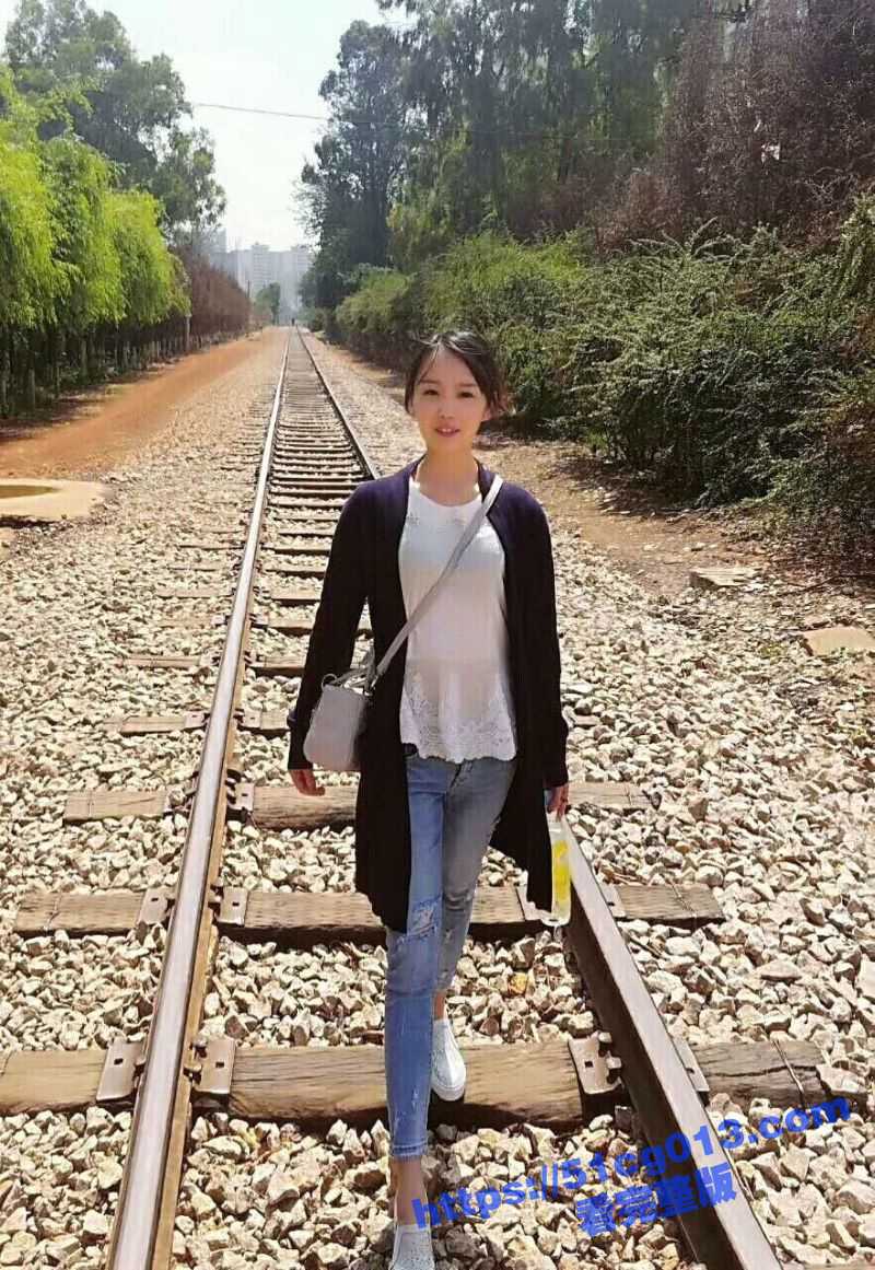昆明的汽车销售 冰冰 背着老公长期与同事 客户保持炮友关系 号称连保安都不放过的骚逼母狗！