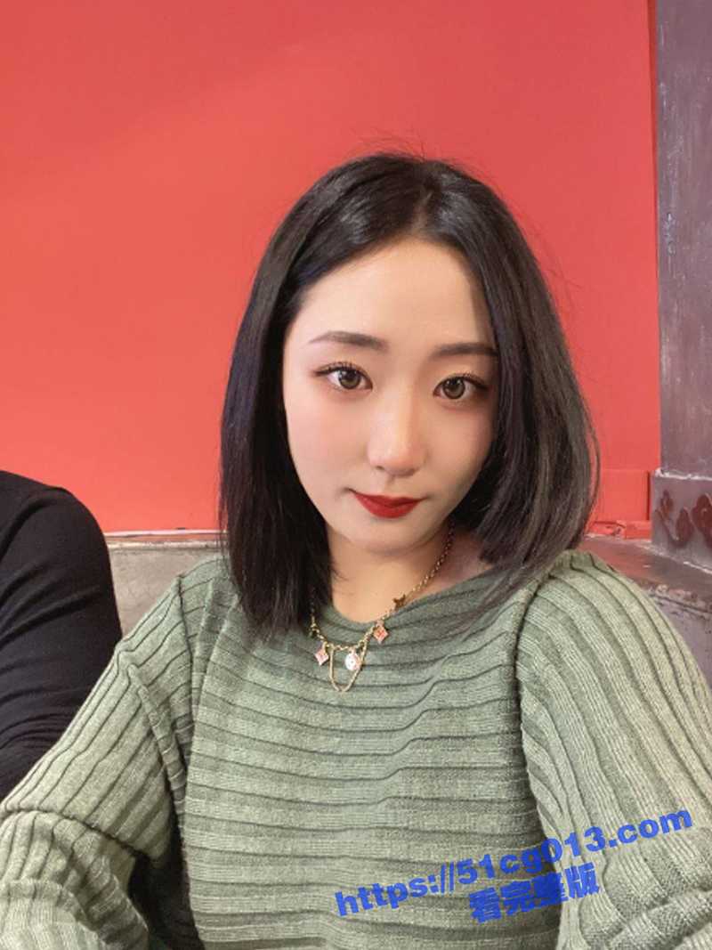 首都经济贸易大学 学生妹王雅 与同居男友大玩SM 性爱自拍不慎流出 身材是真好 毛也是真多啊！