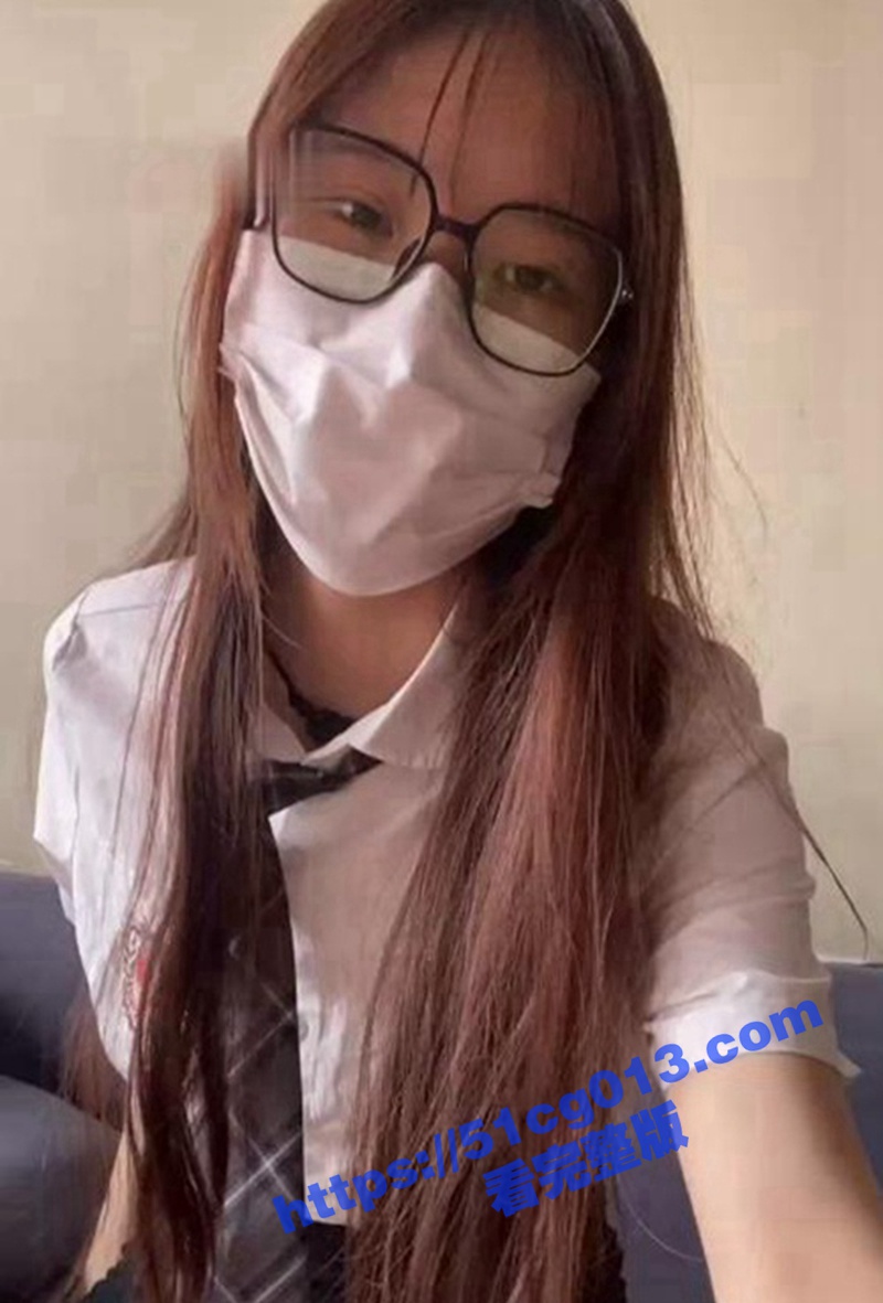 微博人气福利姬 小雯不太皮 苗条性感身材美少女 足交啪啪大尺度定制视频合集！这必须打一发！